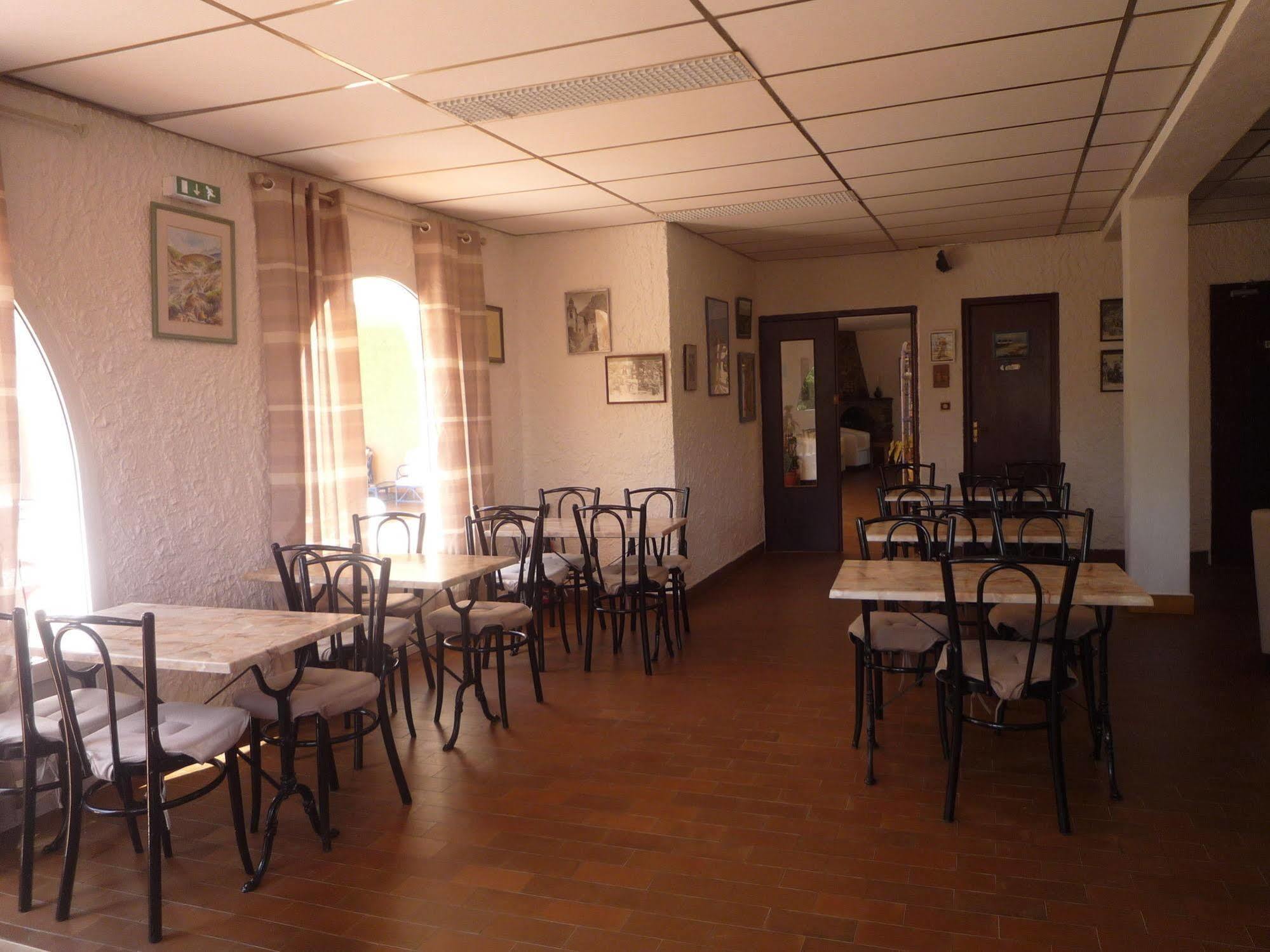 Hotel Cinque Arcate Galeria  Bagian luar foto
